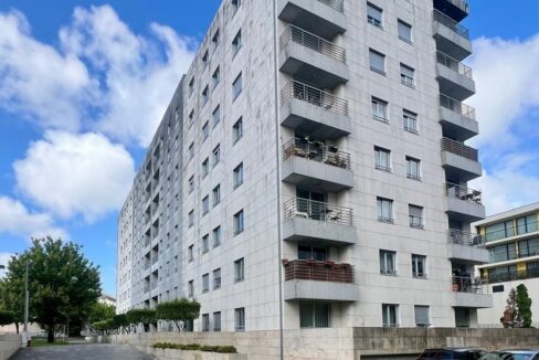 T3 R INSTITUTO DE CEGOS S MANUEL 219 B 3.o ESQ.o FRT. PORTO 1 1